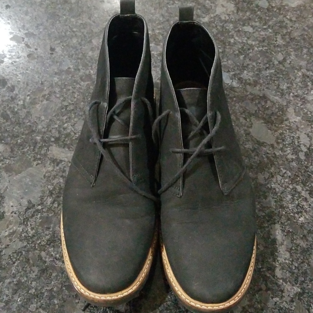 Clarks women's black lace up shoes